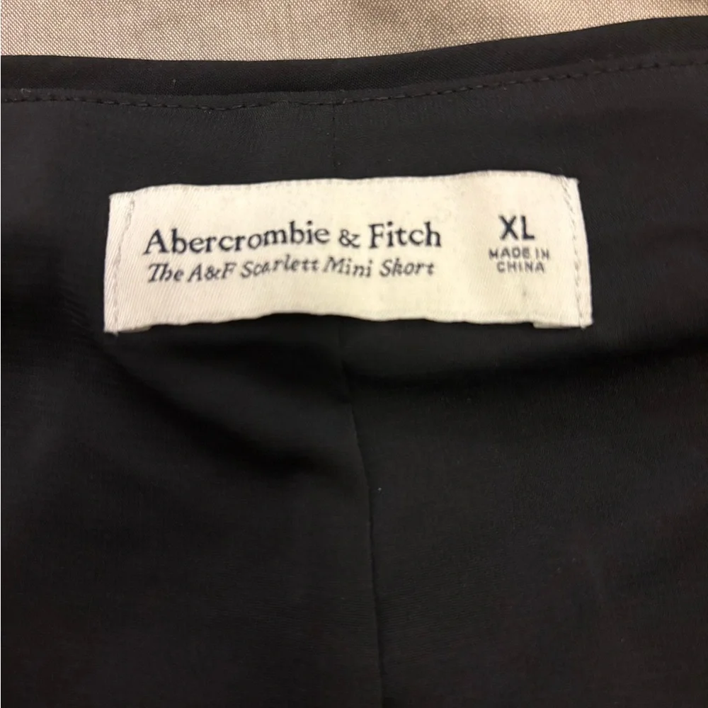 Abercrombie & Fitch Black Leather Mini Skort - Picture 6 of 6